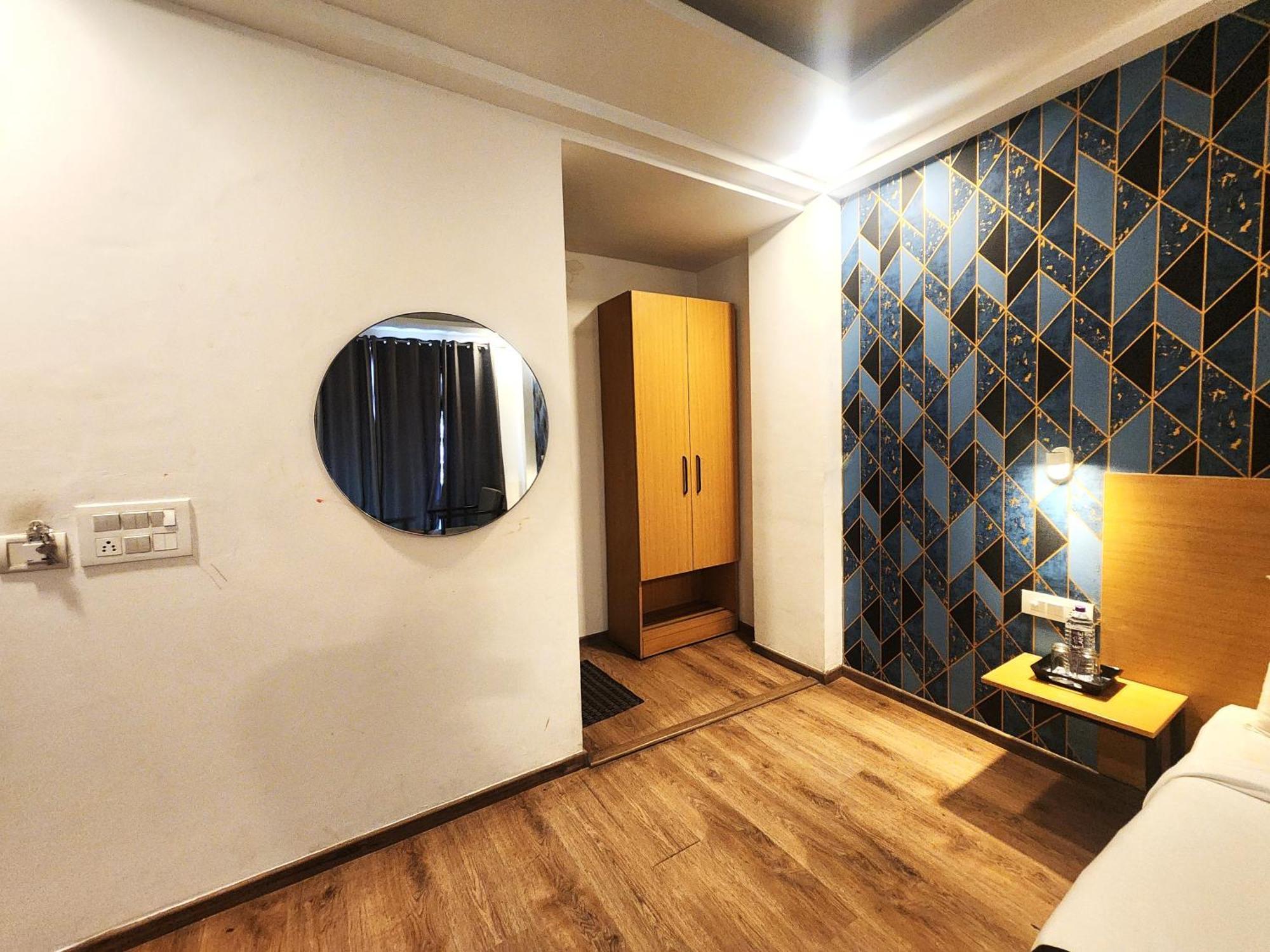 Tipsyy 003 Guest house *