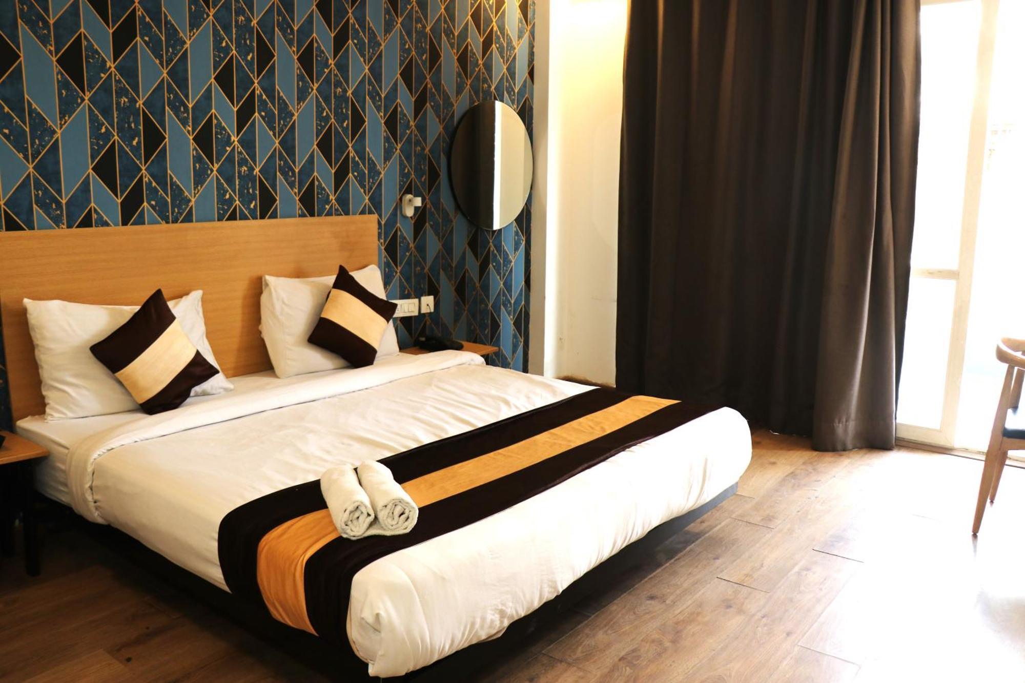 Tipsyy 003 Guest house Gurgaon