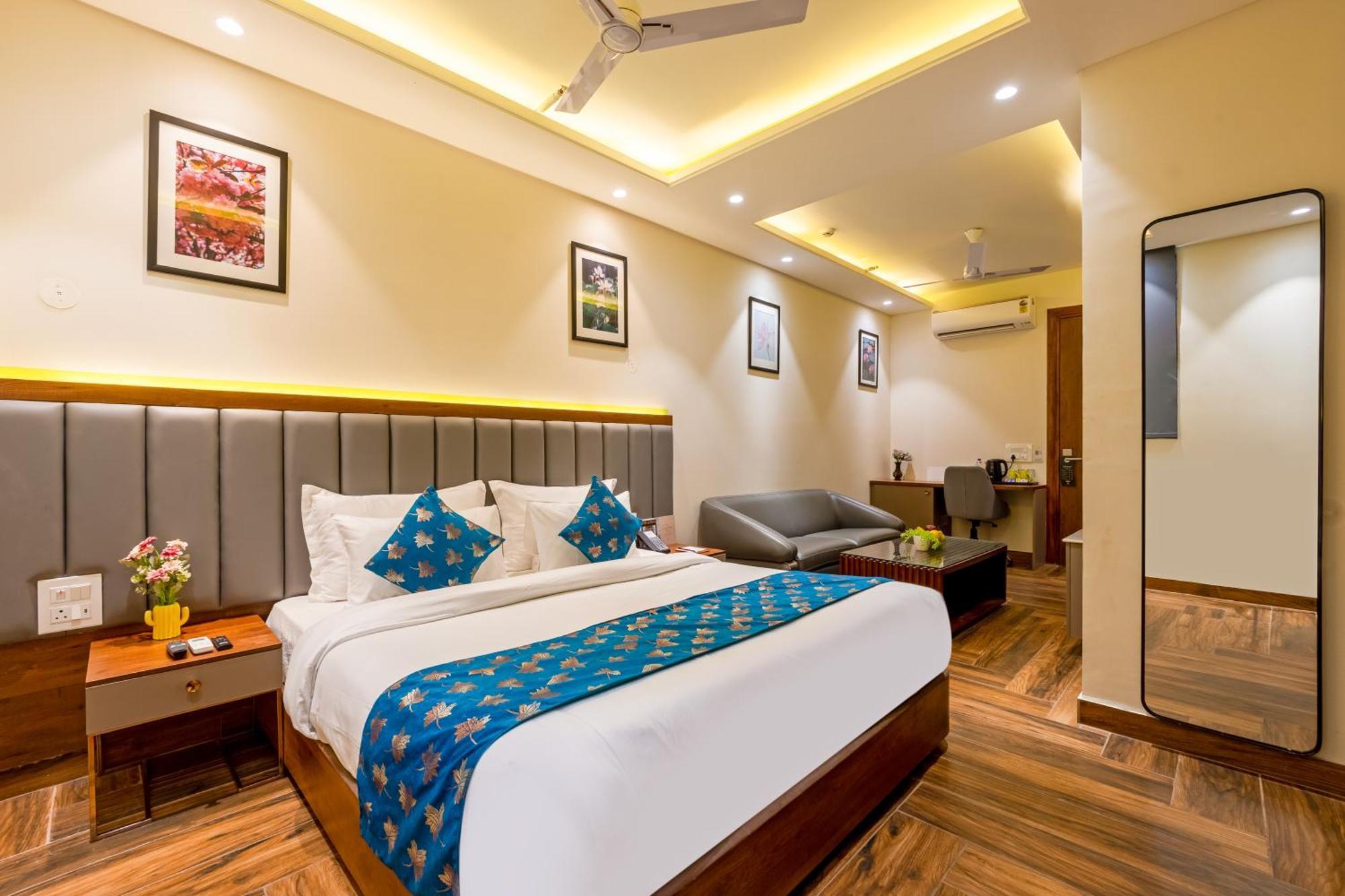 Hotel Country Gurugram 4*