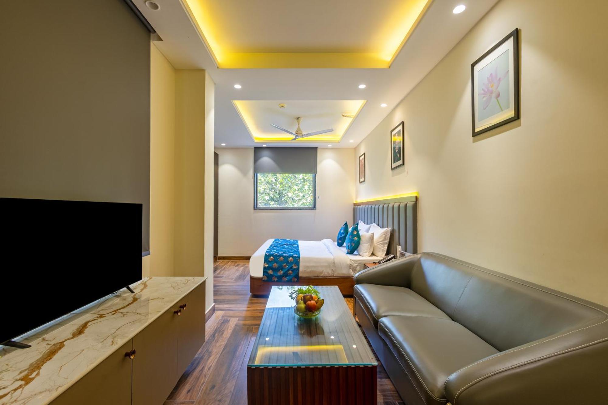 Hotel Country Gurugram