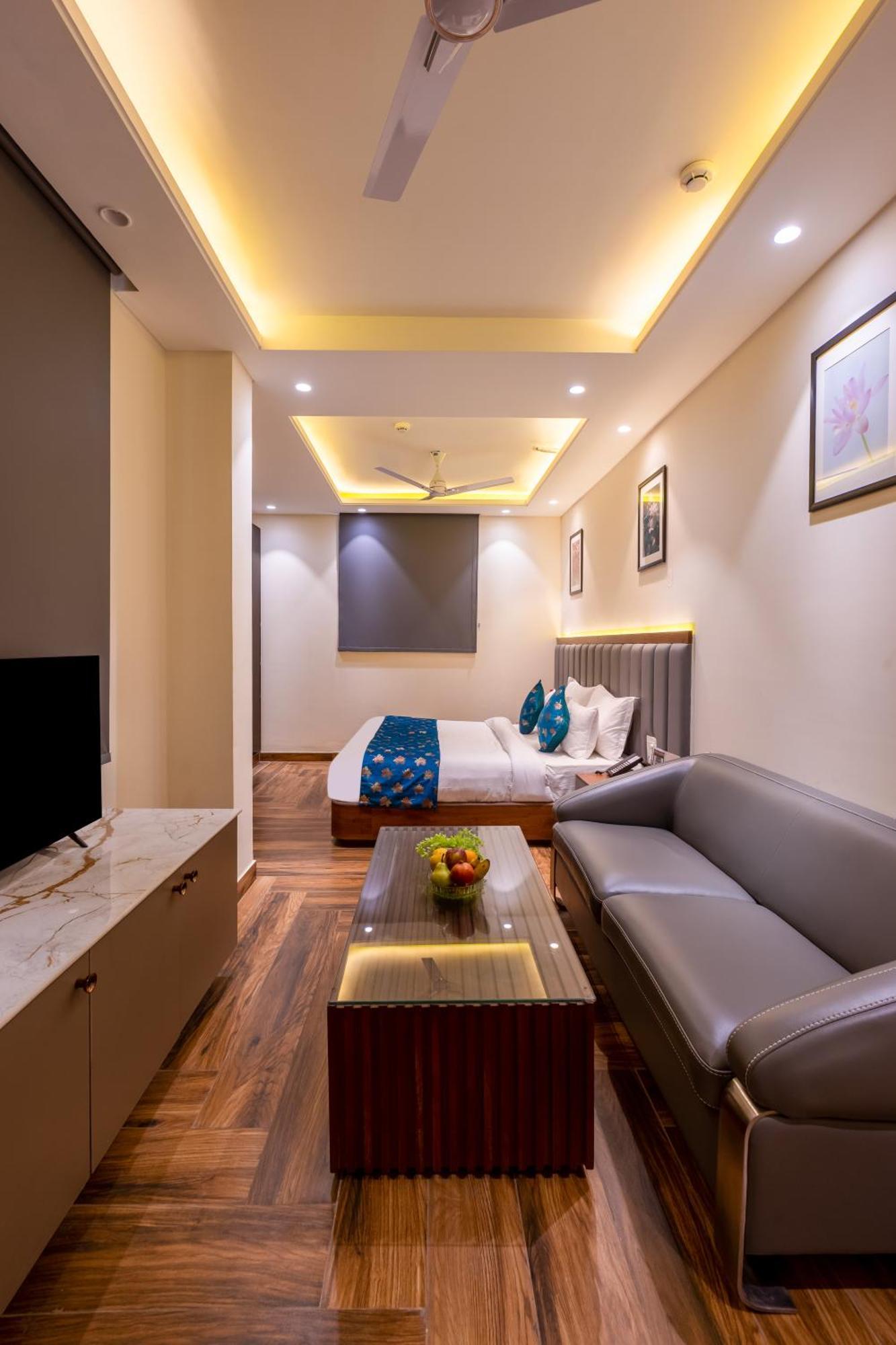 Country Gurugram 4*