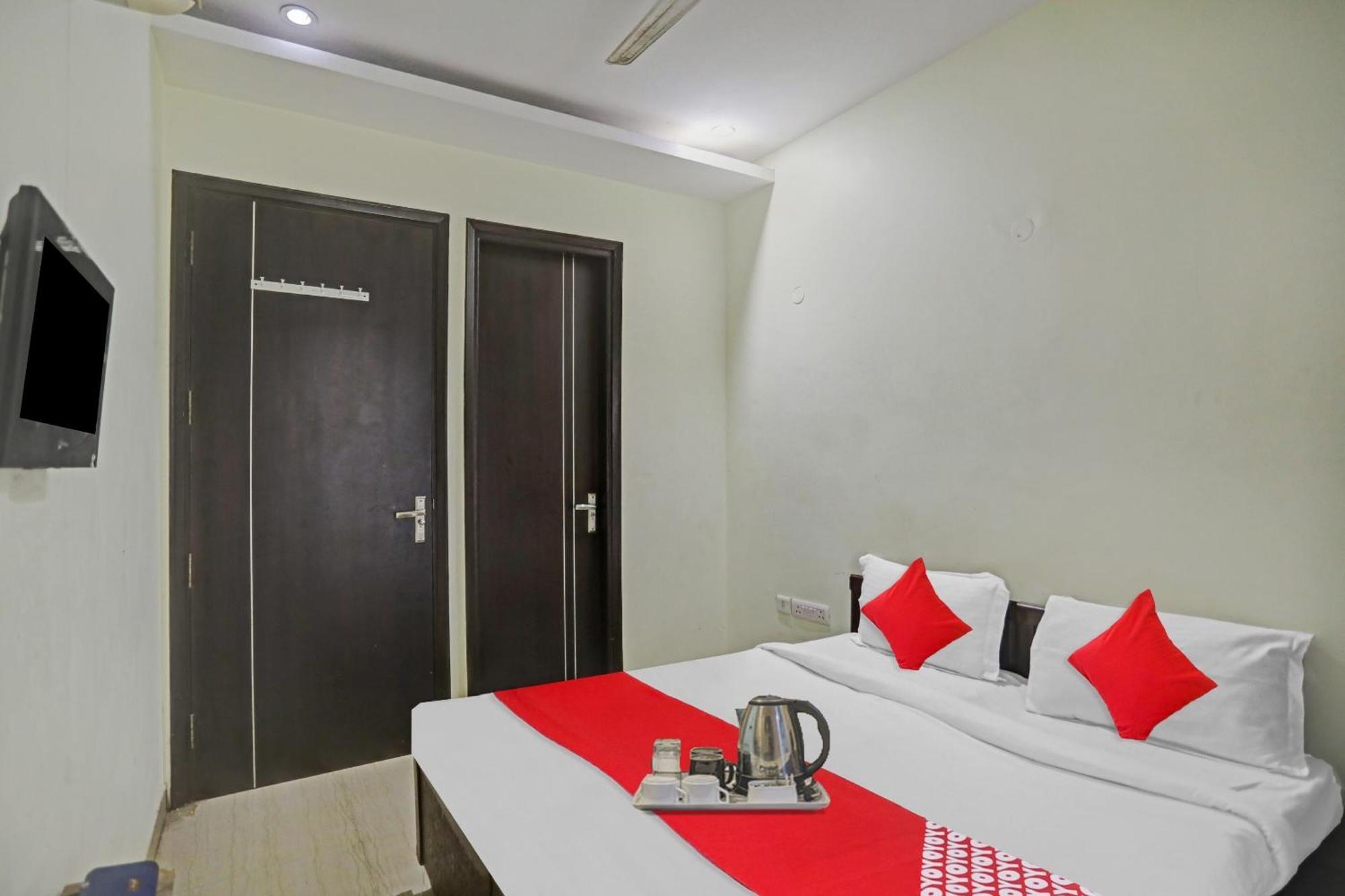 O Mahadev Hotel