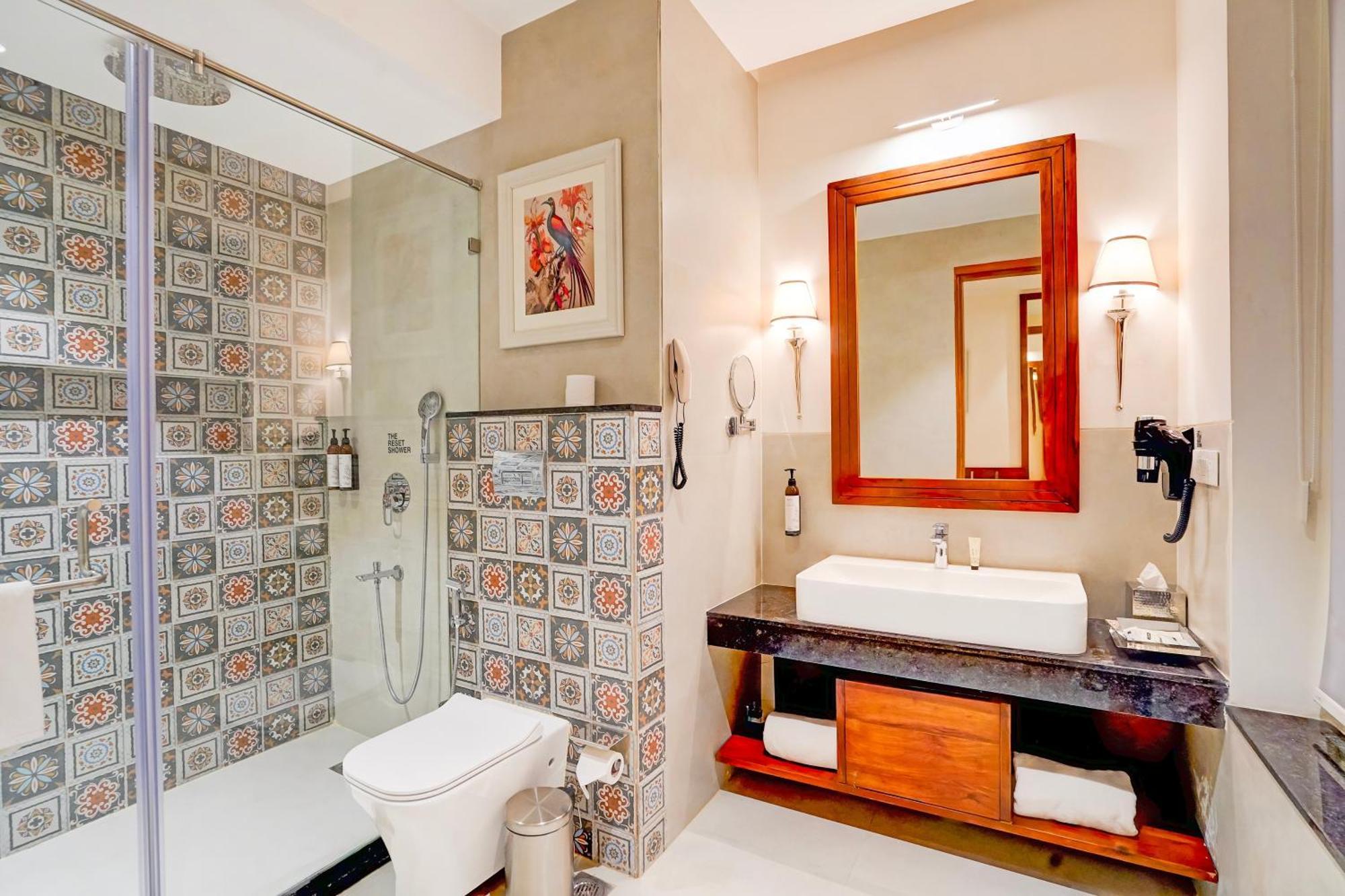 Sunday And 4* Gurgaon