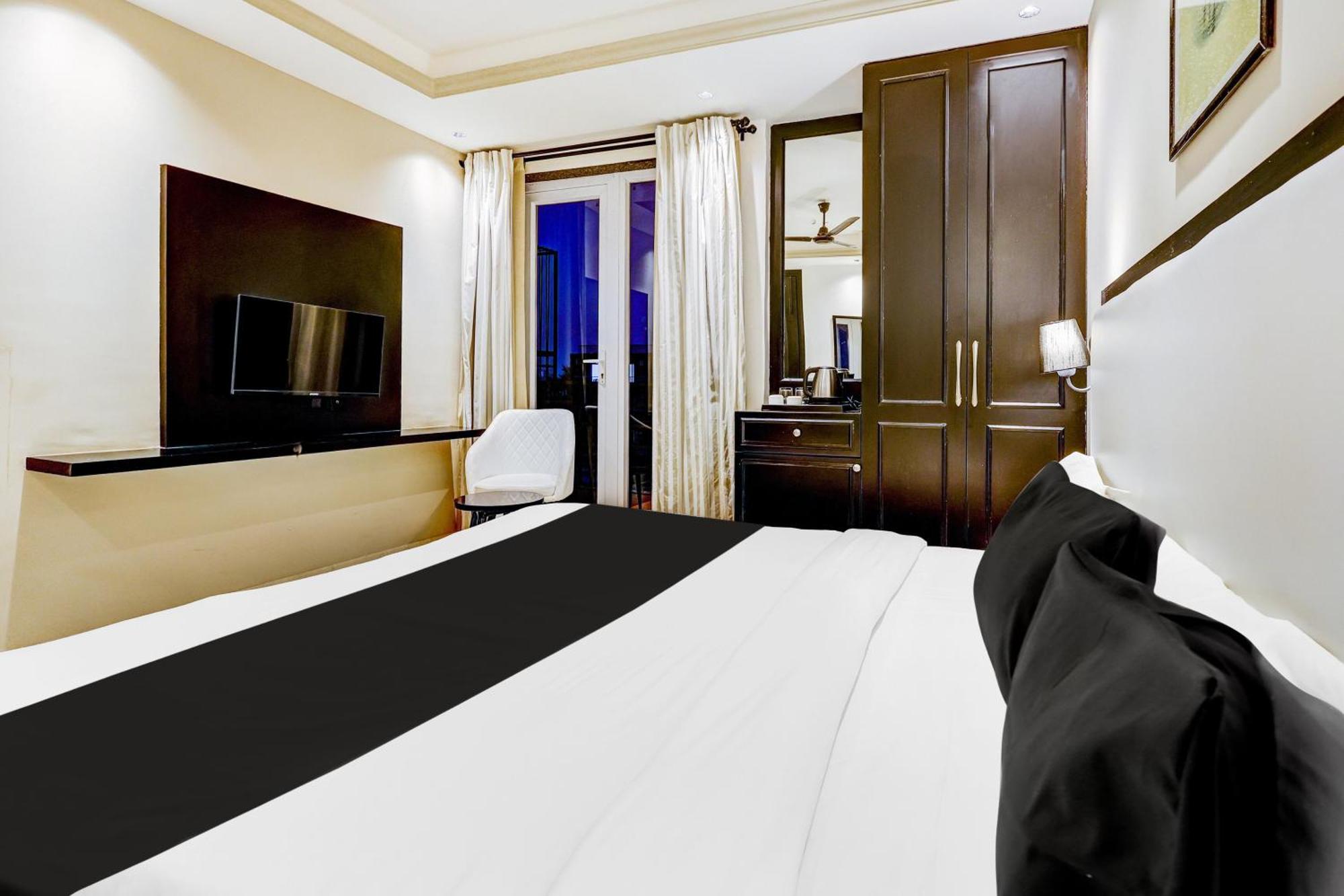 Super Townhouse Oak Udyog Vihar 4* Gurgaon