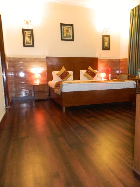 Jmd Residency Hotel 2*