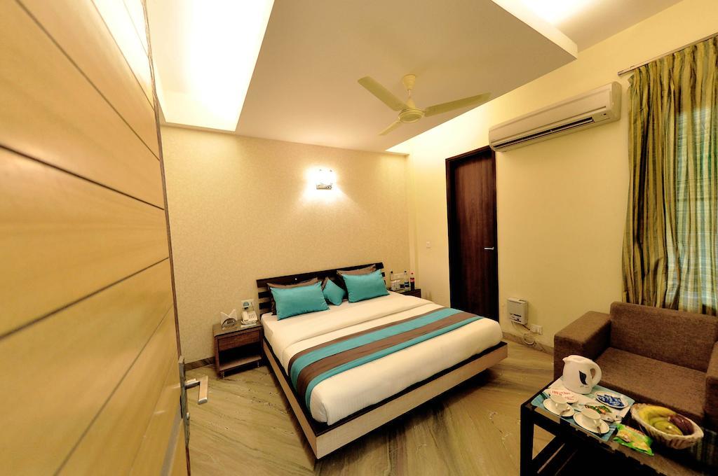 The Executive 2* Gurgaon