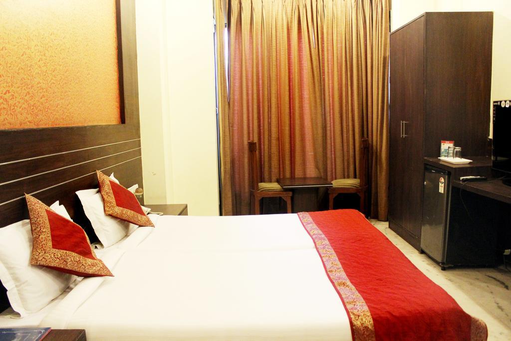 Guest house Oyo Rooms, Cyber Park Gurgaon