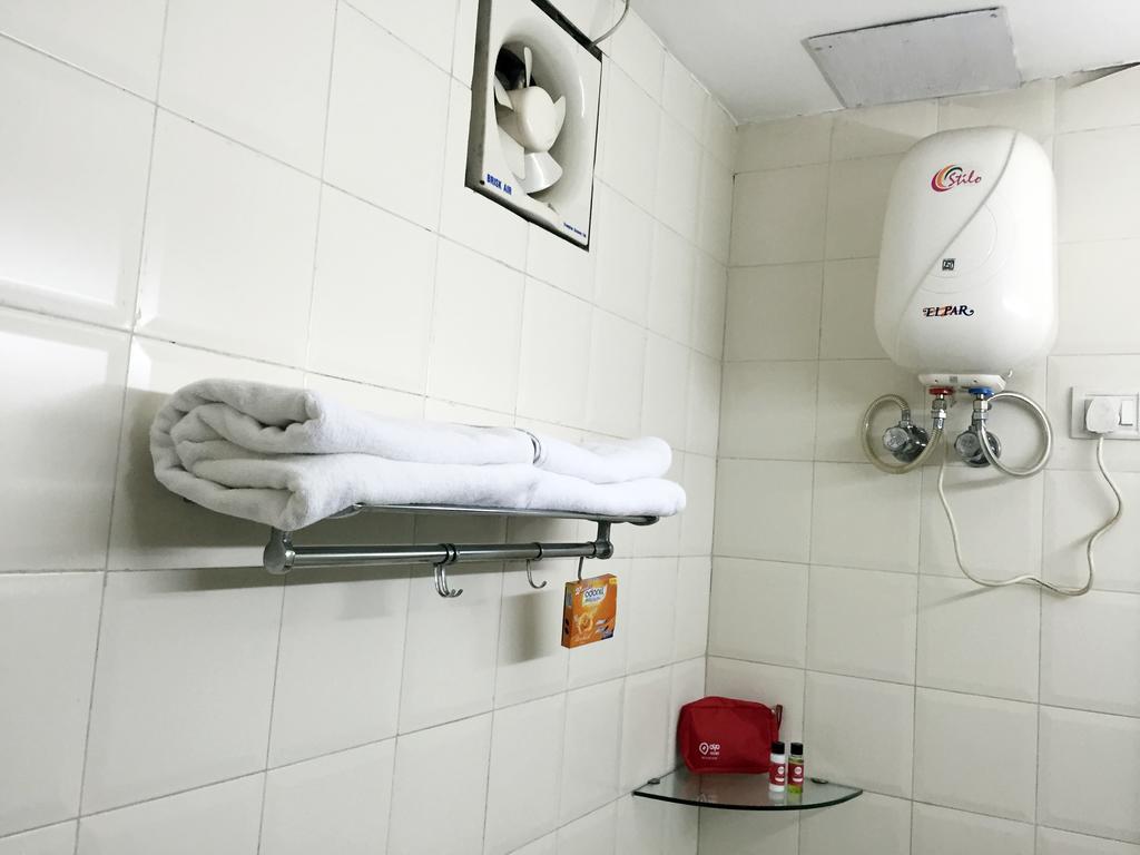 Oyo Rooms, Cyber Park Gurgaon