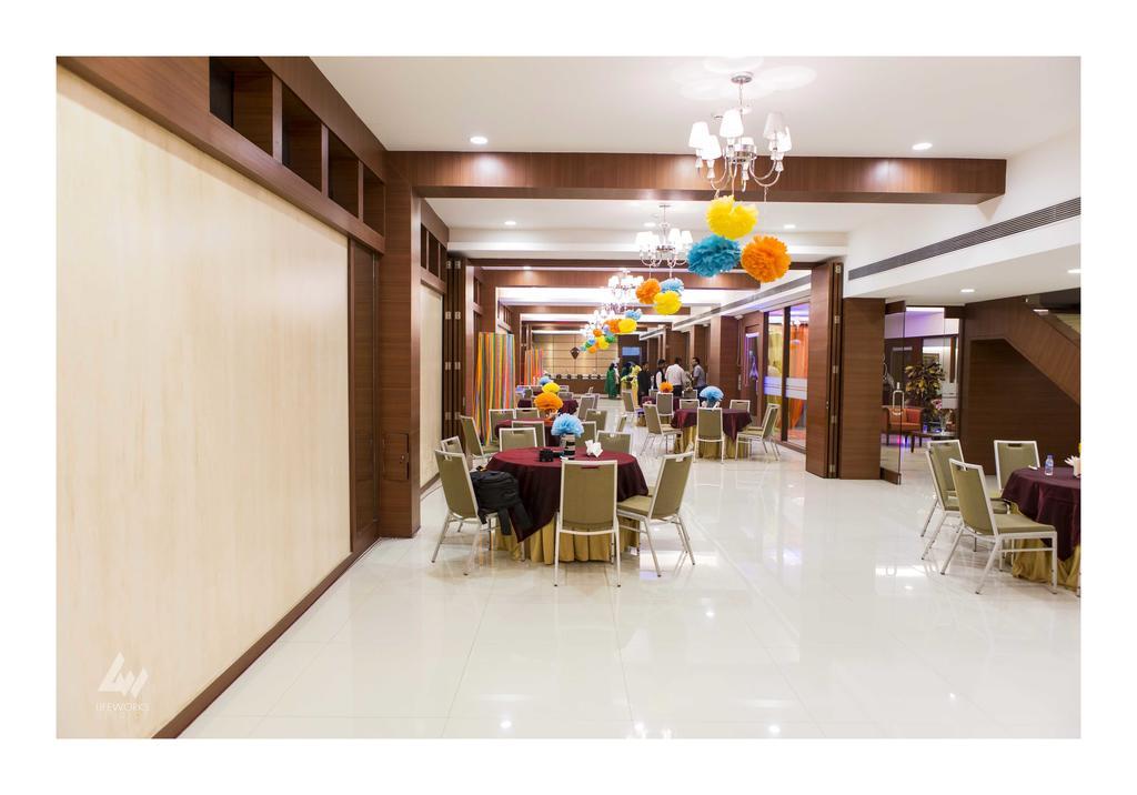Sona South City 3* Gurgaon
