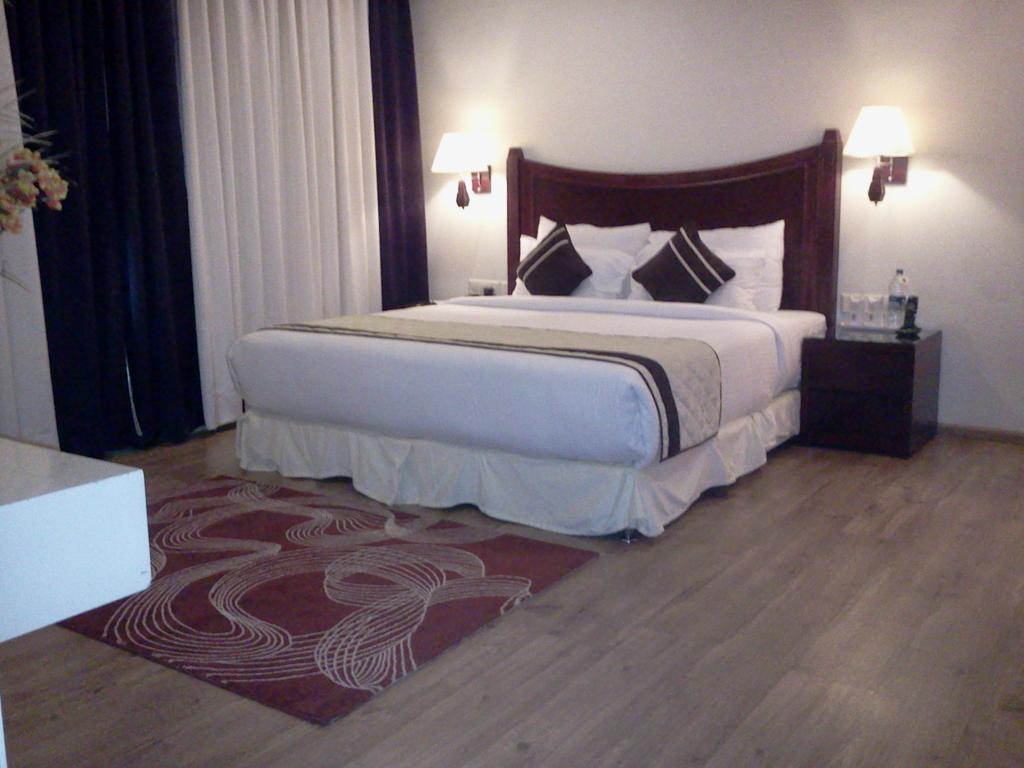 Guest house Earth