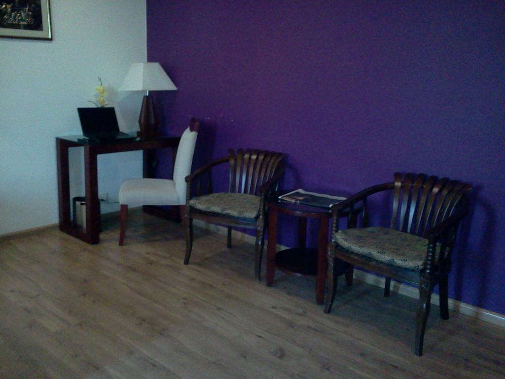 Earth Guest house Gurgaon