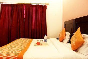 Pacific Suryansh Hotel 3*