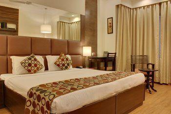 Oyo Premium Cyber Hub Hotel 3*