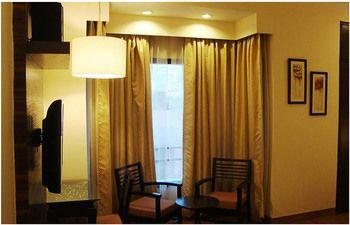 Hotel Oyo Premium Cyber Hub Gurgaon
