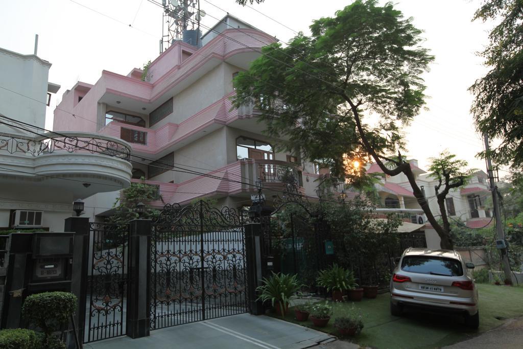 Oyo Premium Dlf Plaza 3* Gurgaon