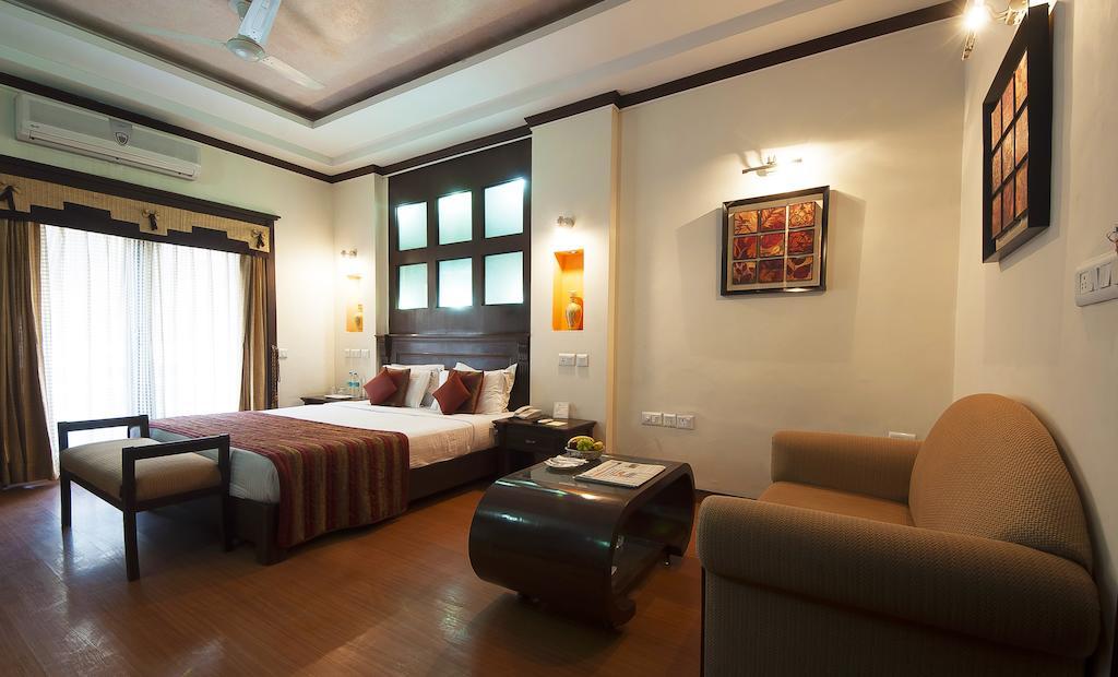 Hotel Siris 18 Gurgaon