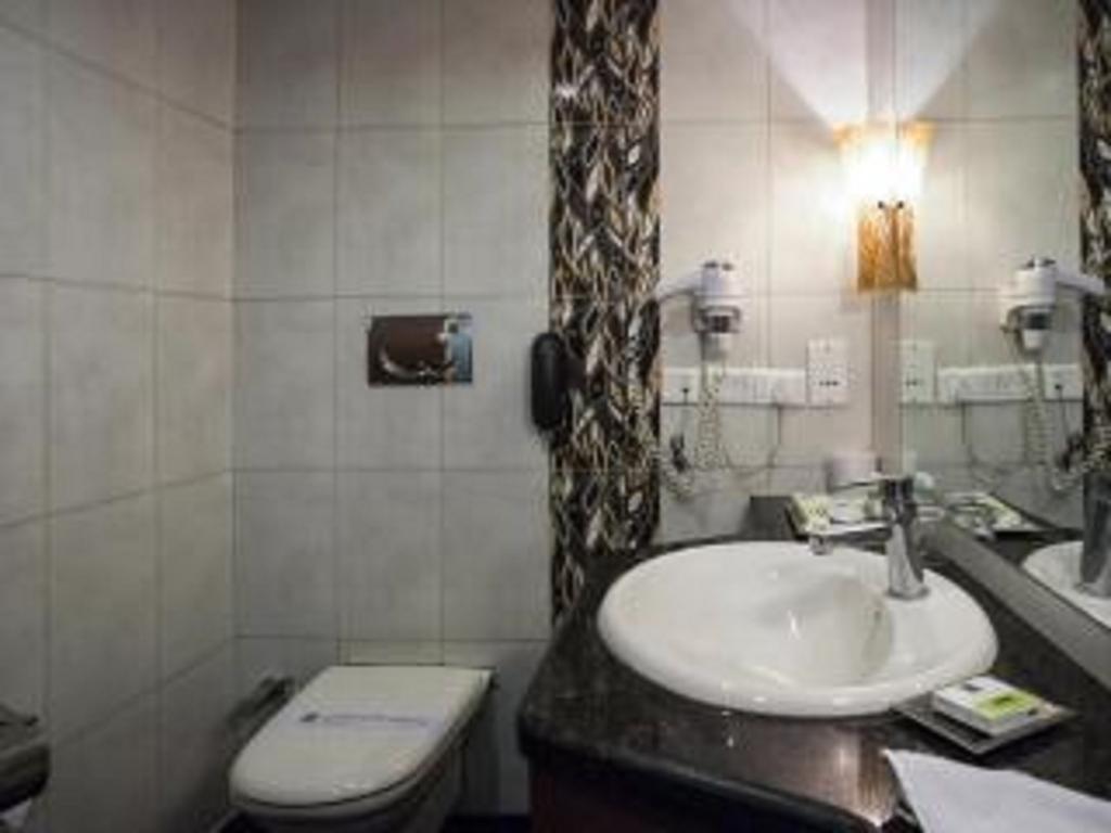 Quality Bliss Hotel 3*