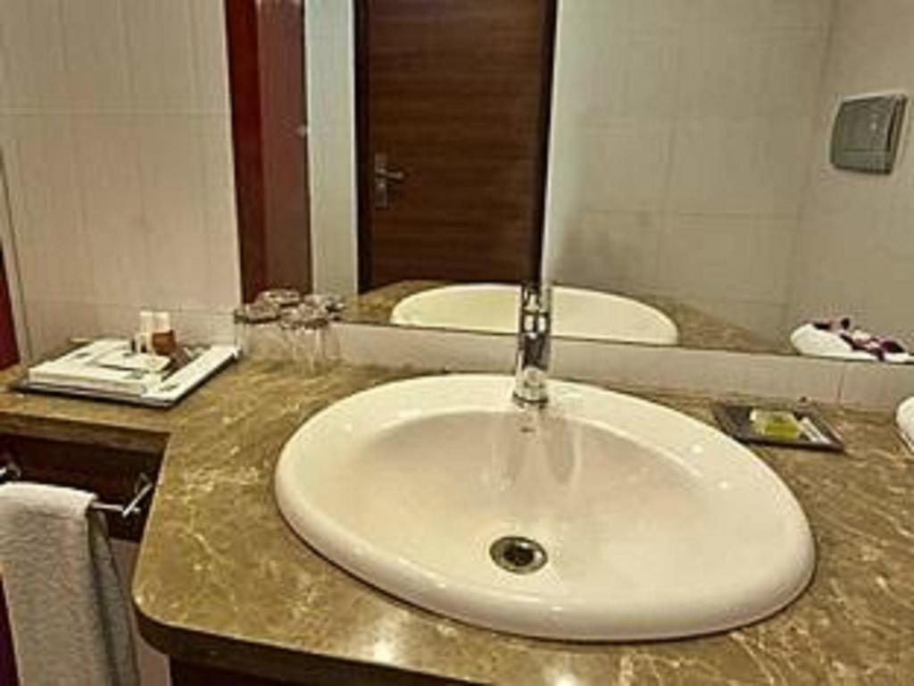 Quality Bliss 3* Gurgaon