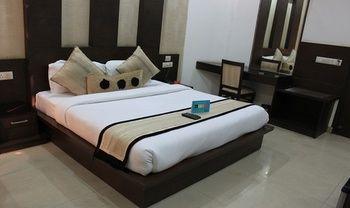 Fabhotel Galleria Market Ii Gurgaon