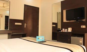 Fabhotel Galleria Market Ii Gurgaon