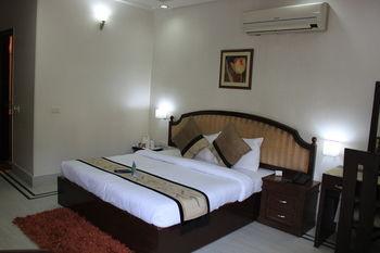 Fabhotel Galleria Market Ii Gurgaon