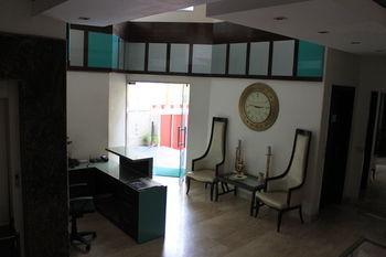 Hotel Fabhotel Galleria Market Ii 4*