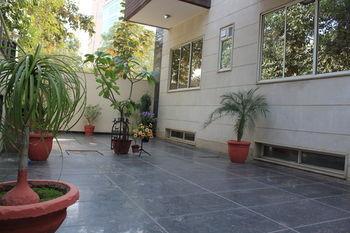 Hotel Fabhotel Galleria Market Ii 4*
