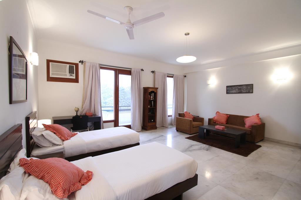 Luxury And Hotels-parkfront