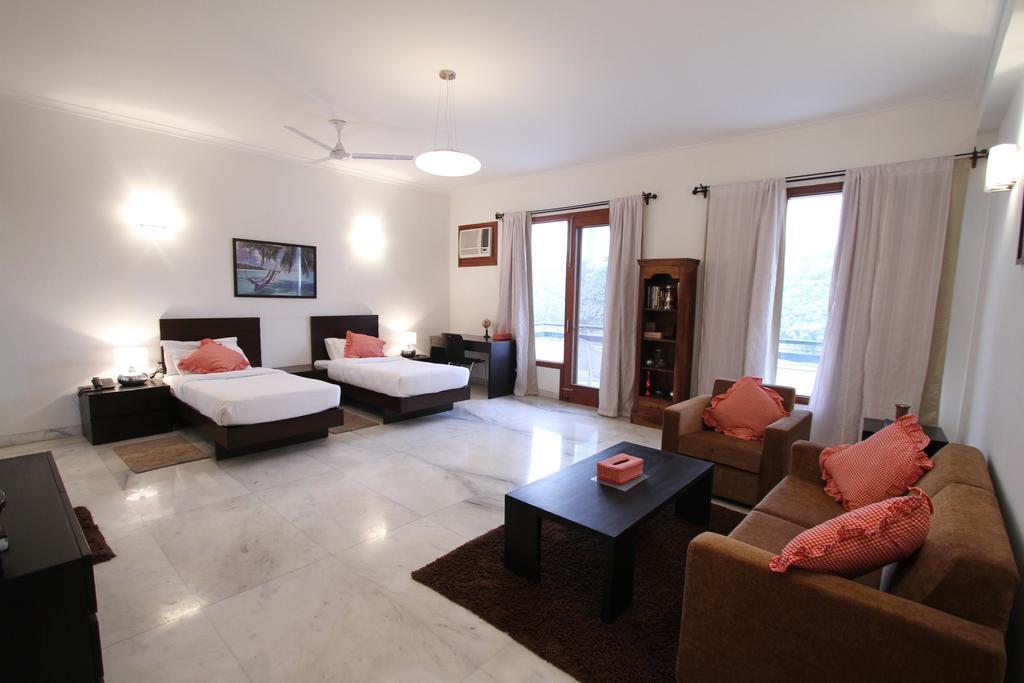 Luxury And Hotels-parkfront