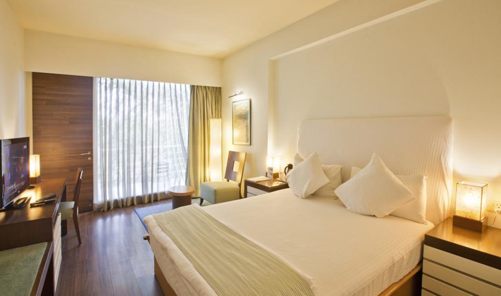 Rnb Select The Clover, Gurgaon