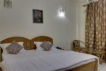 Hotel Oyo Udyog Vihar 3*