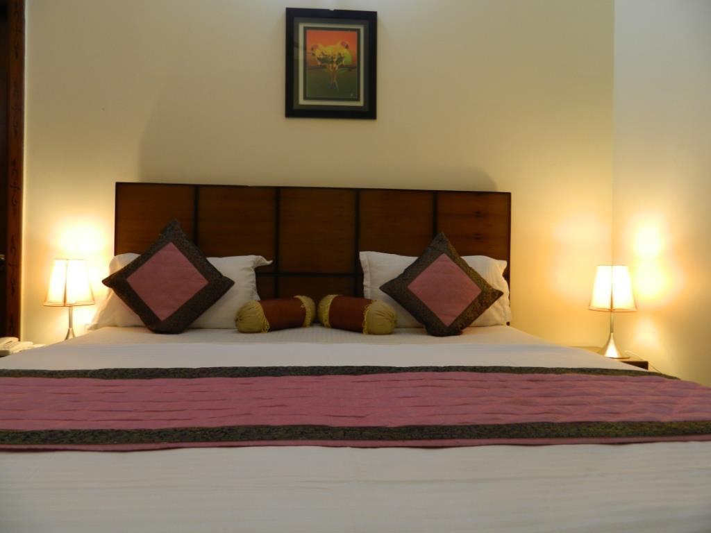 Hotel Jmd Residency