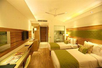 Emblem Sector 14 Hotel Gurgaon