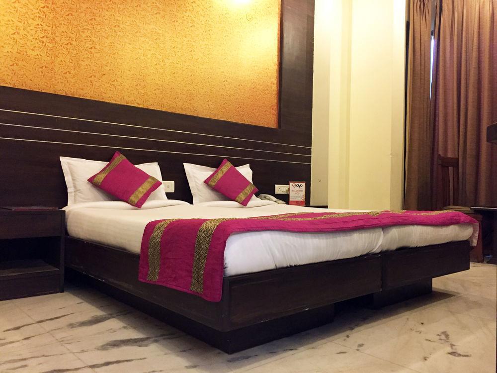 Oyo Rooms, Cyber Park 3* Gurgaon