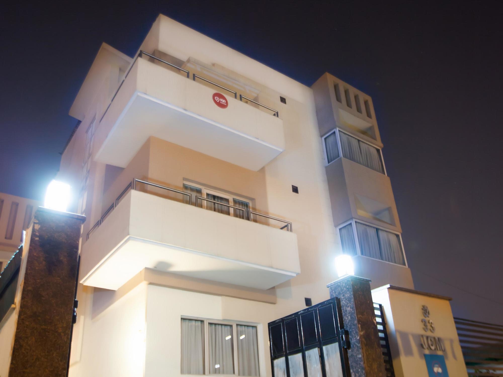 Oyo Cyber Guest house 3*