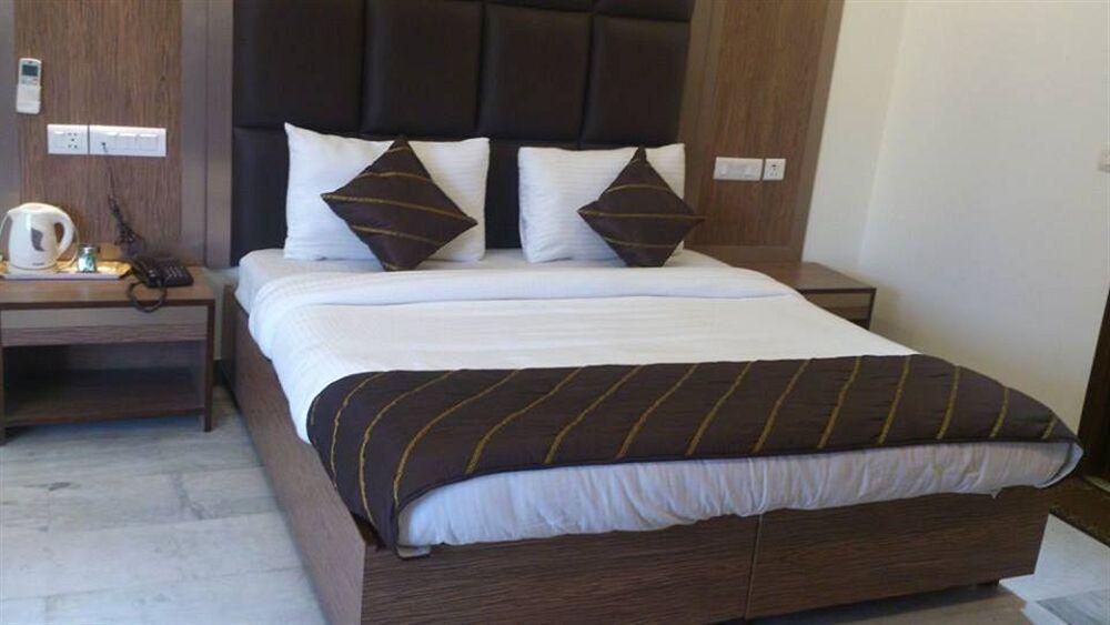 Rama Residency 3*
