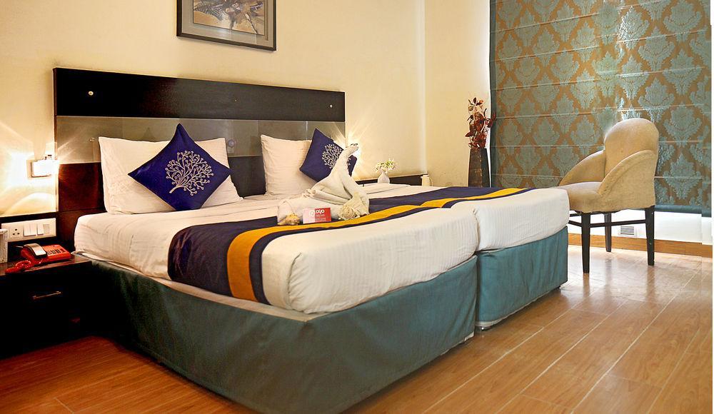 Oyo Premium Dlf Club Hotel 3*
