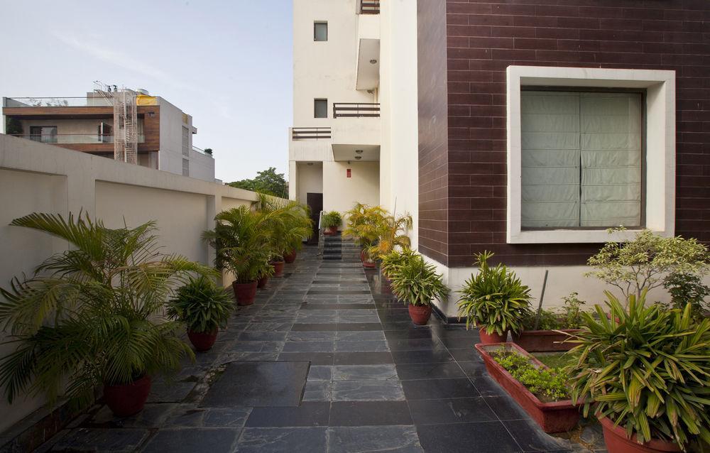 Oyo Premium Dlf Club Hotel 3*