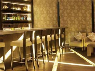 Treehouse Queens Pearl Hotel Gurgaon