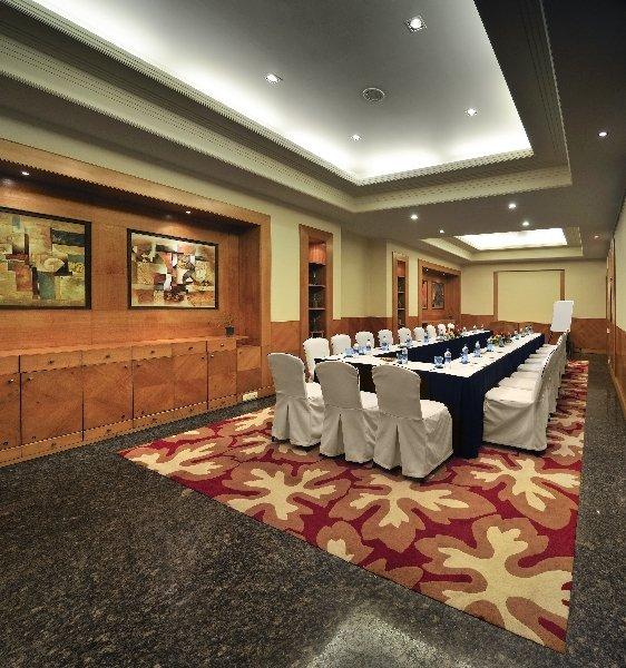 Park Plaza Hotel 4*