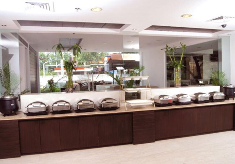 Hotel The Place Gurugram, A Member Of Radisson Individuals 4*