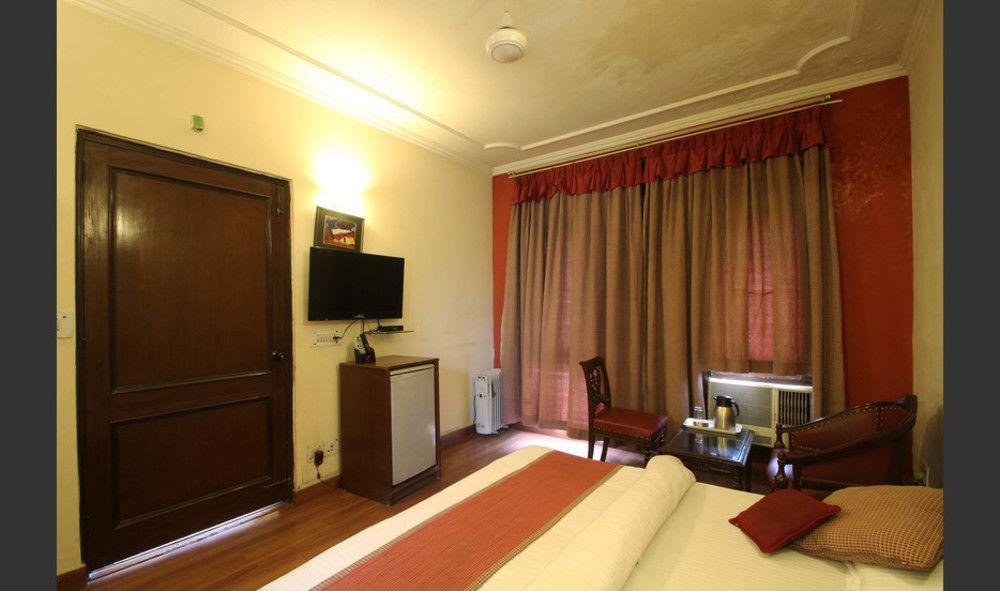 Vijay Hotel Gurgaon
