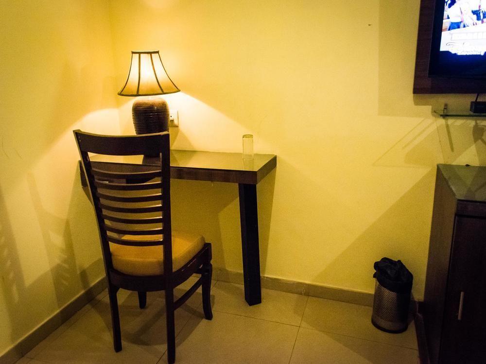 Oyo 357 Amazing Hotel 3*