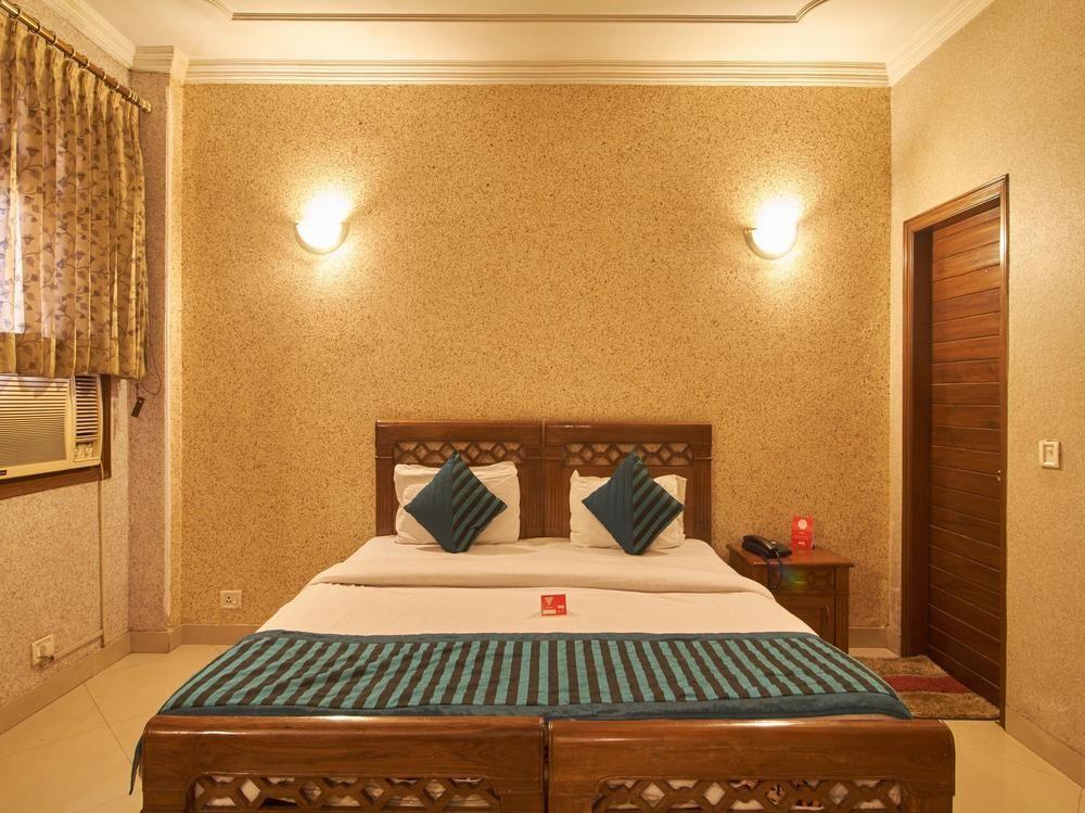 Oyo Premium Dlf Plaza 3*