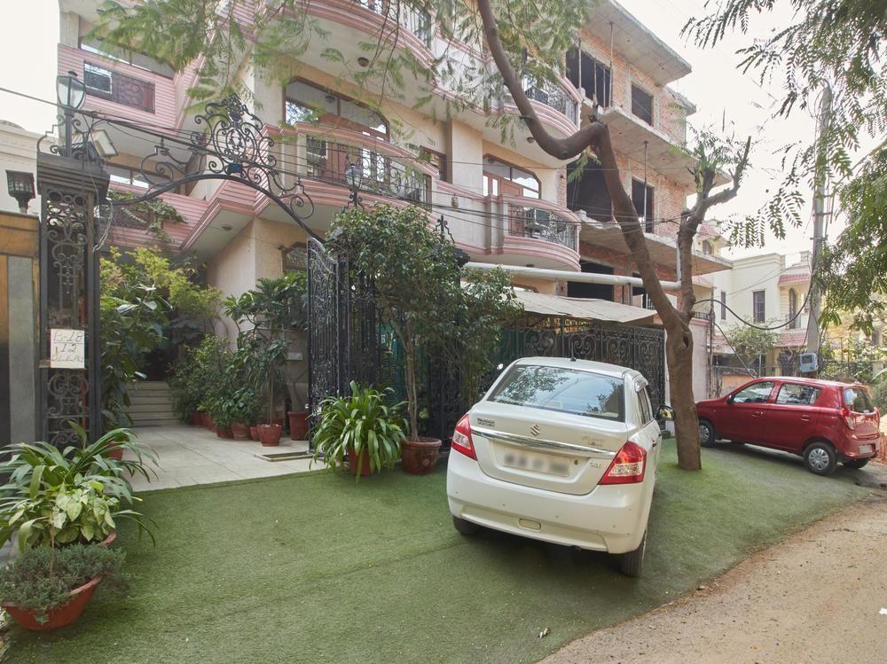 Oyo Premium Dlf Plaza 3* Gurgaon