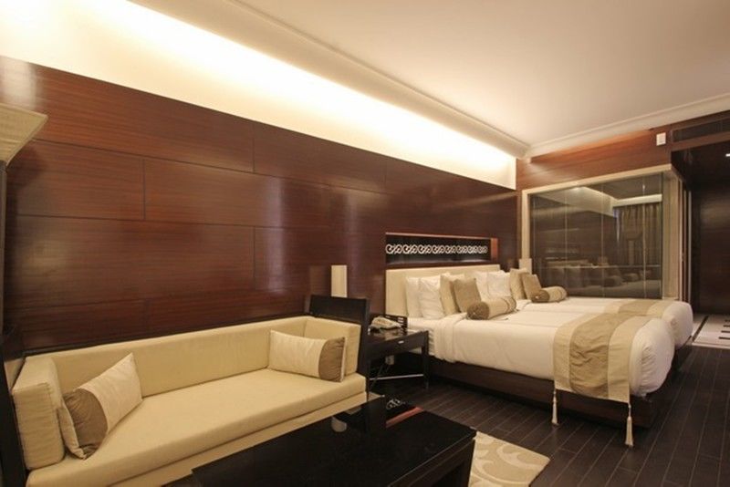 Hotel The Galgotias Gurugram 4*