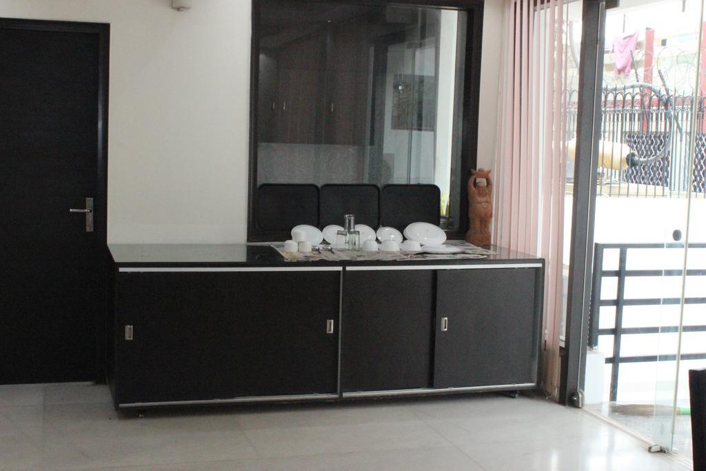 Sparklin Bed & Breakfast Gurgaon