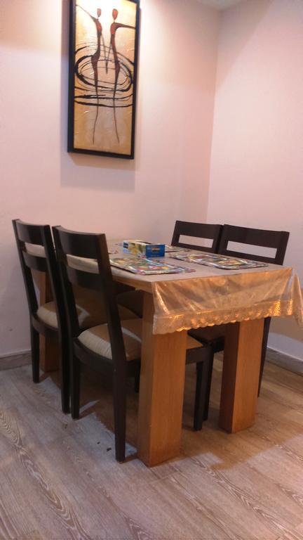 Earth Guest house 2*