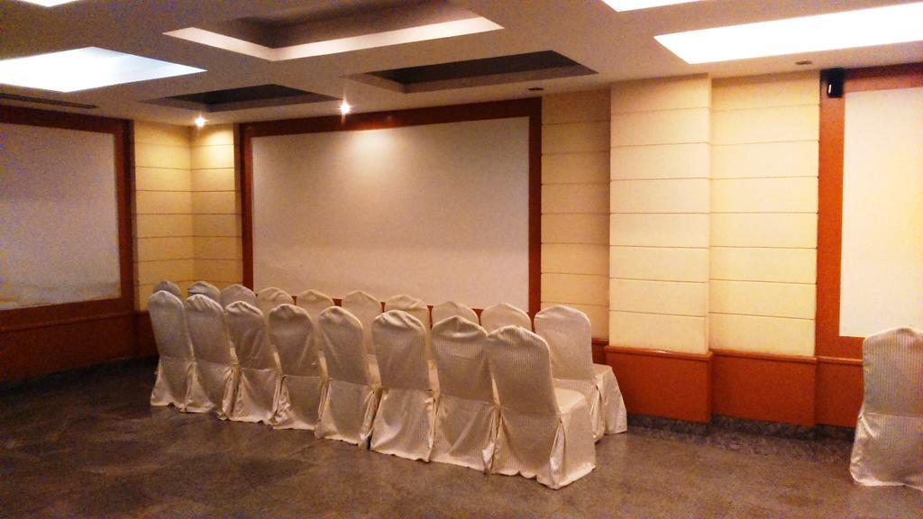 Guest house Earth Gurgaon