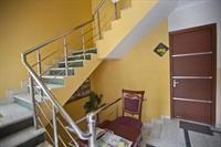 Oyo Apartments Dlf Phase 4